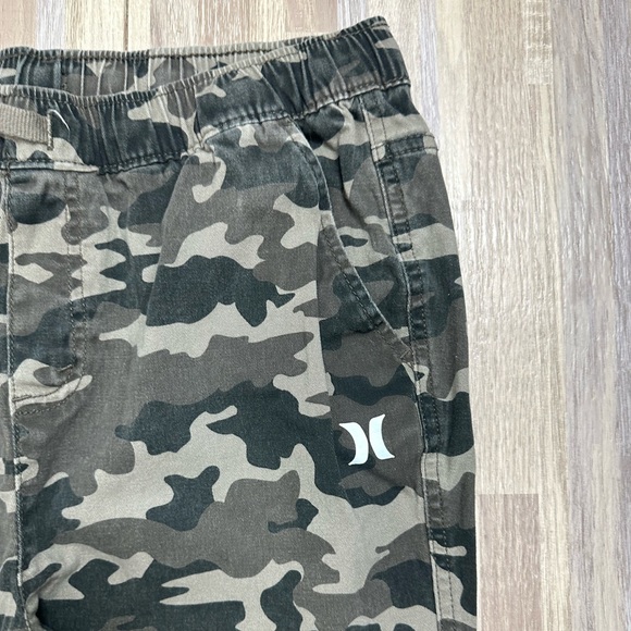 Hurley Boy's Camouflage Jogger Pants, Size Youth XL - Picture 3 of 9